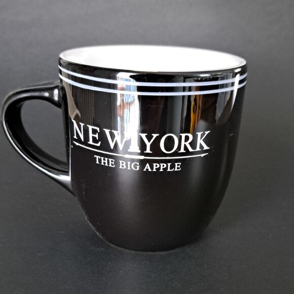 New York The Big Apple Coffee Mug - Picture 4 of 4